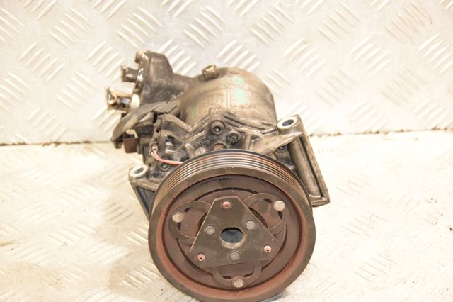 Компресор кондиціонера 926003VD0A NISSAN