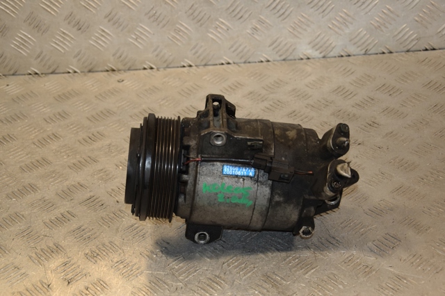 Компресор кліматичної установки 926007877R RENAULT