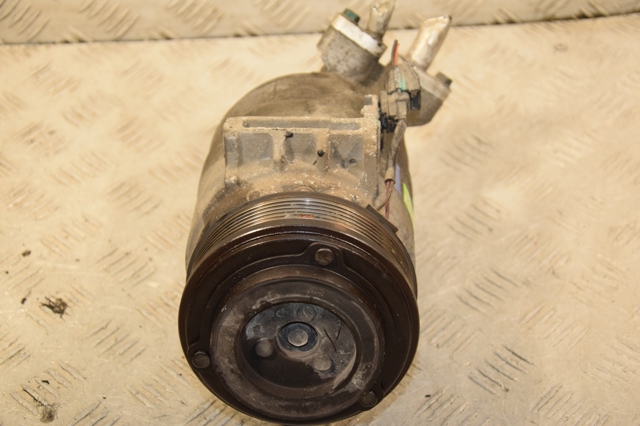 Компресор холодоагенту Renault Koleos