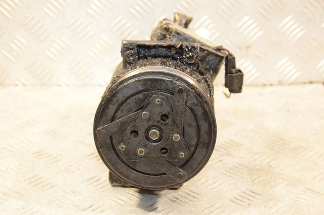 Компресор кліматичної установки 92600BR70A NISSAN