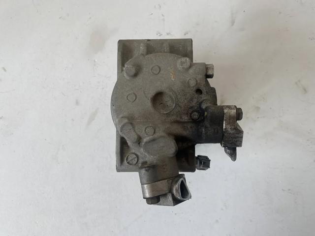 Компресор холодоагенту 92600EB300 NISSAN