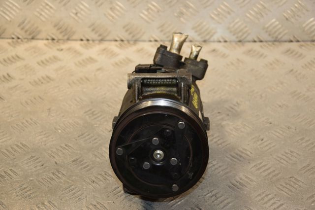 Компресор кліматичної установки 92600JD70B NISSAN