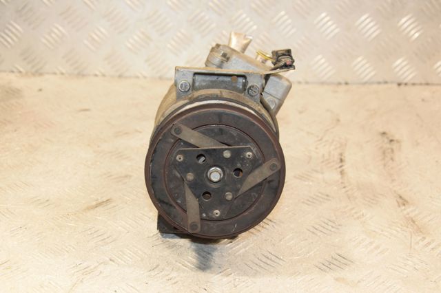 Компресор холодоагенту 92600JD73A NISSAN