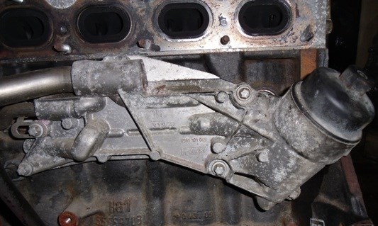 Корпус маслофільтра 93192557 OPEL
