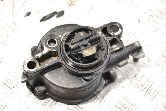 Насос вакуумний 9653898080 FORD