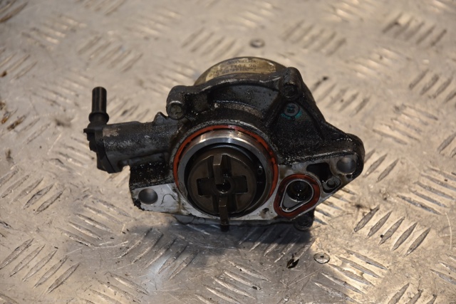 Насос вакуумний 9658398080 PEUGEOT