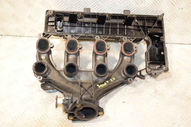 Кришка клапанна 9662688980 PEUGEOT