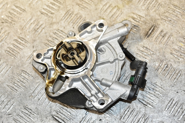 Насос вакуумний 9673836180 FORD