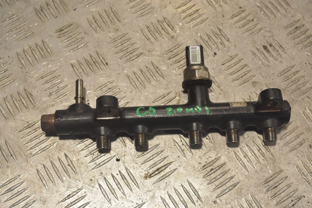 Паливна рампа 9674300080 PEUGEOT