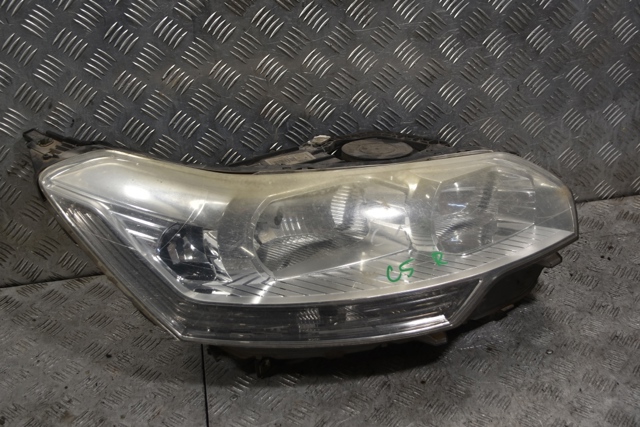 Права блок фара 9684845280 PEUGEOT