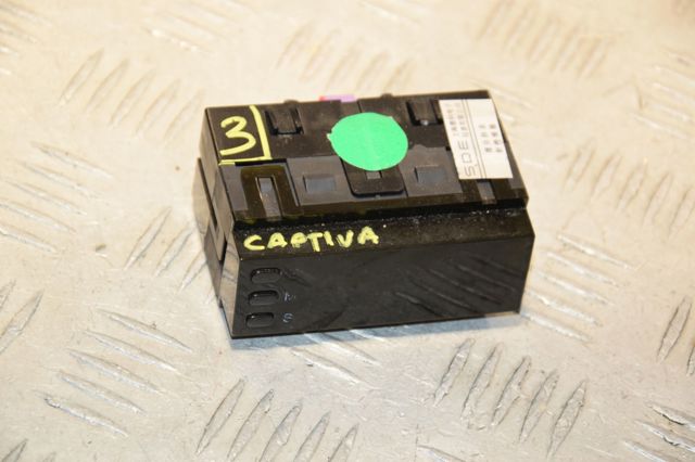 Годинник салонний 96941882 GM