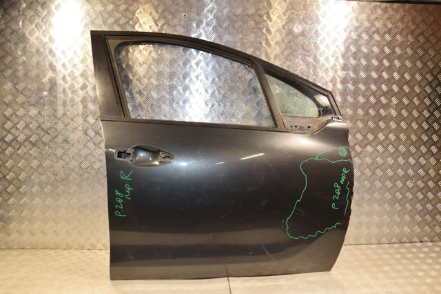 Дверка передня права 9807820680 PEUGEOT