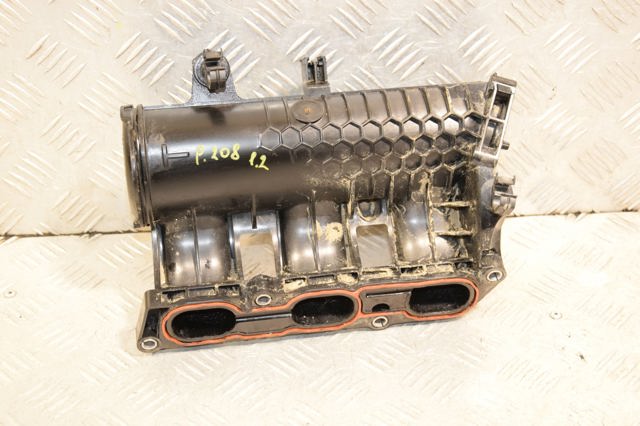 Колектор впускний 9842272880 PEUGEOT