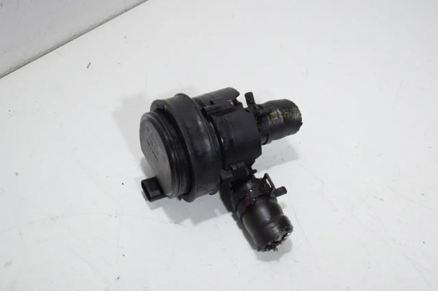 Насос охолоджуючої рідини A0005000686 MERCEDES