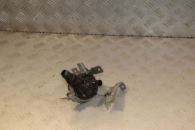 Водяний насос охолодження електро додатковий A0005003600 MERCEDES