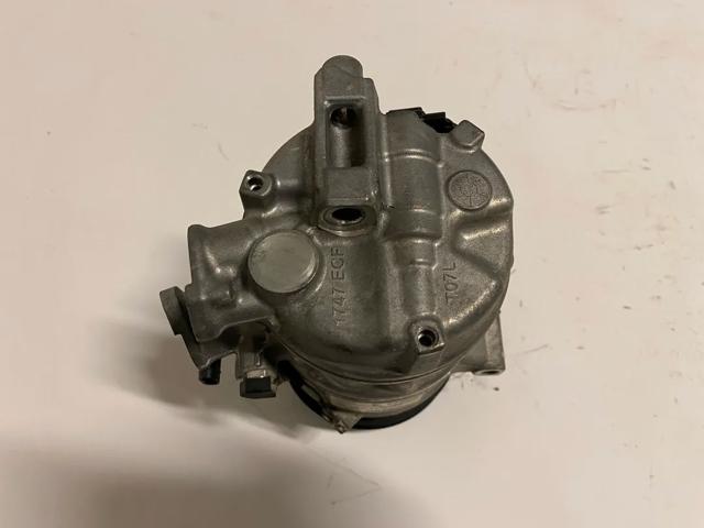 Компресор кондиціонера A0008304500 MERCEDES