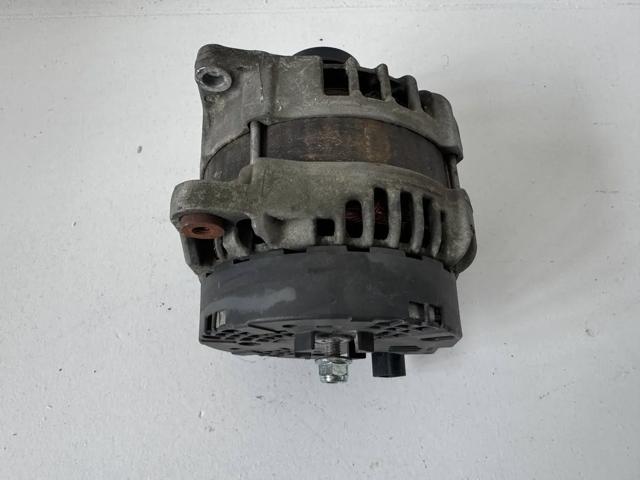 Авто генератор A0009061903 MERCEDES