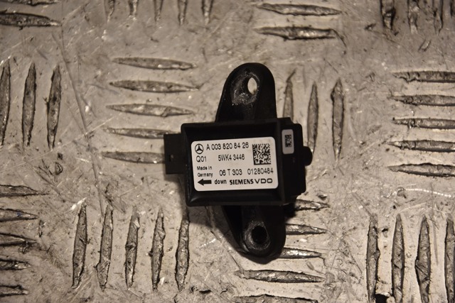 Датчик подушки безпеки A0038208426 MERCEDES