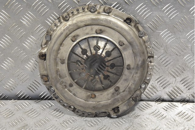 Корзина диска зчеплення A0062502304 MERCEDES