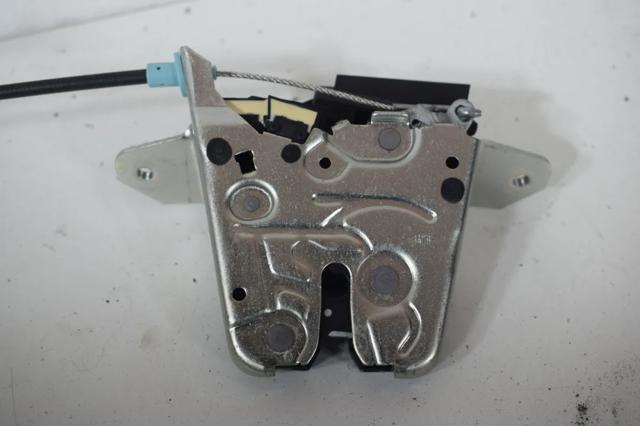 Замок кришки багажника A0997400600 MERCEDES
