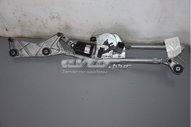 Двигун склоочисника лобового скла (трапеції) A1648202442 MERCEDES