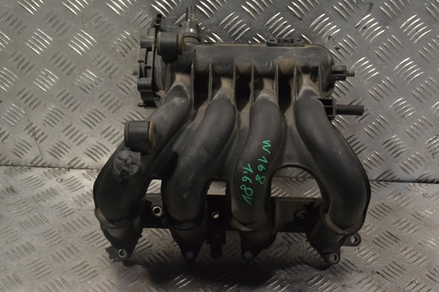 Колектор впускний A1661410401 MERCEDES