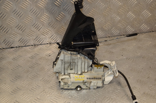 Замок задньої двері, лівої A1697302135 MERCEDES