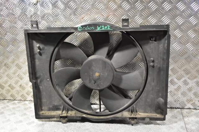 Вентилятор радиатора 7 лопастей в сборе с диффузором mercedes (w202) A2025054055