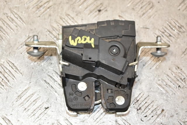 Замок багажника A2047400535 MERCEDES