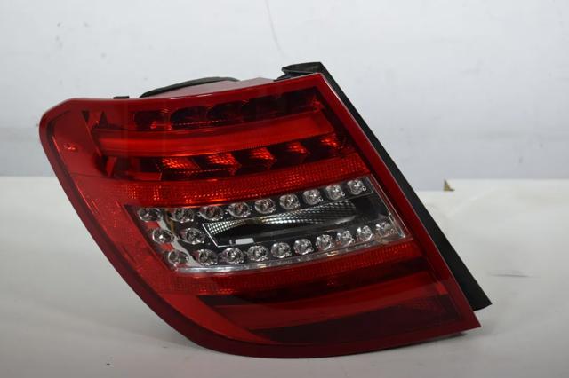 Задня ліва фара A2048204664 MERCEDES