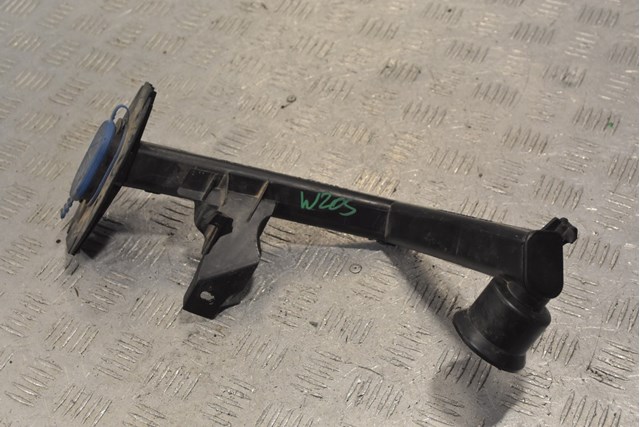 Горловина бачка омивача A2058600064 MERCEDES