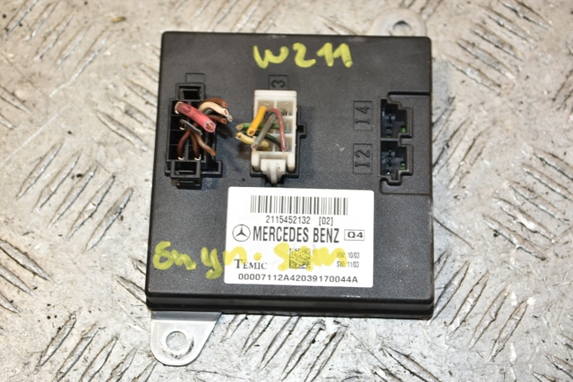 Блок керування сигналами SAM A2115452132 MERCEDES