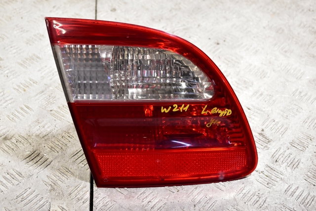 Стоп задній A2118201364 MERCEDES