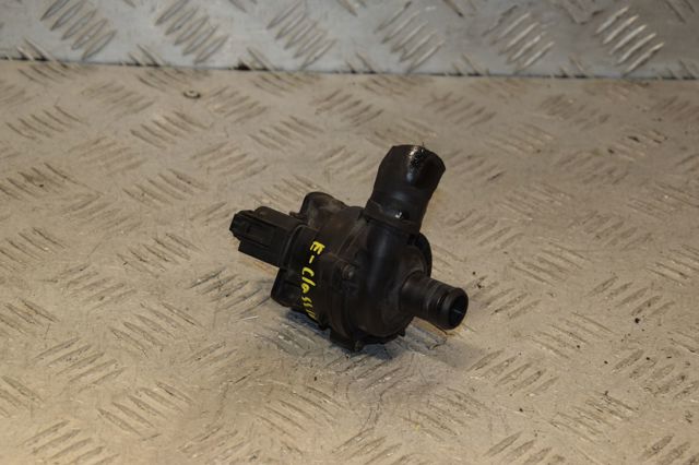 Водяний насос охолодження електричний додатковий A2118350364 MERCEDES
