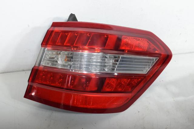 Стоп задній A2128204064 MERCEDES