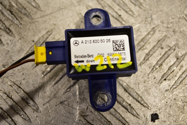 Датчик Айрбег передній A2128205026 MERCEDES