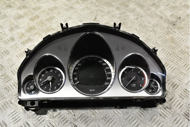 Панель приладів A2129001810 MERCEDES