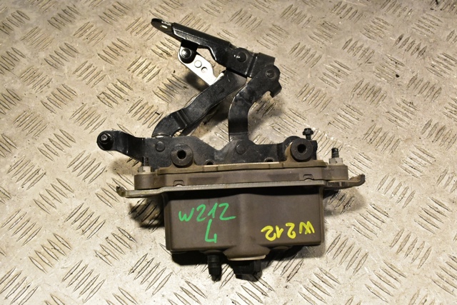 Піропатрон петлі капота A2129066201 MERCEDES