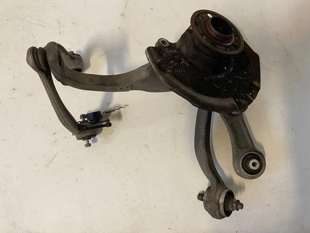 Цапфа поворотного кулака A2133324700 MERCEDES