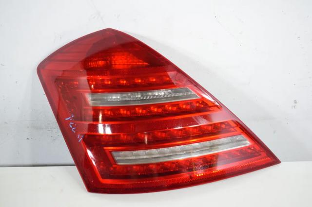 Ліхтар задній лівий A2218201364 MERCEDES