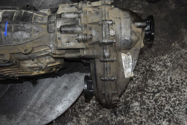 Коробка роздавальна в зборі A2512800900 MERCEDES