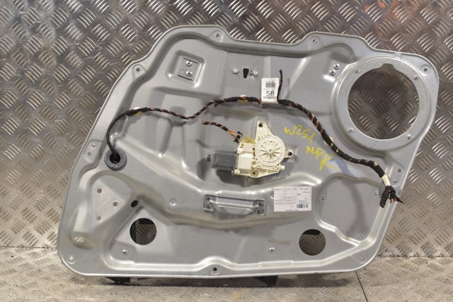 Двигун склопідіймача двері передньої, правої A2518200842 MERCEDES