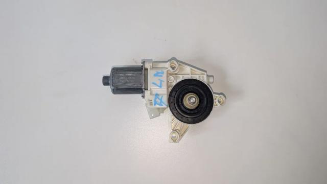 Двигун склопідіймача двері передньої, лівої A4479063500 MERCEDES