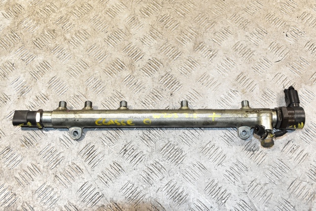 Розподільник палива A6110700395 MERCEDES