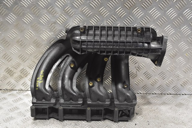 Колектор впускний A6110902337 MERCEDES
