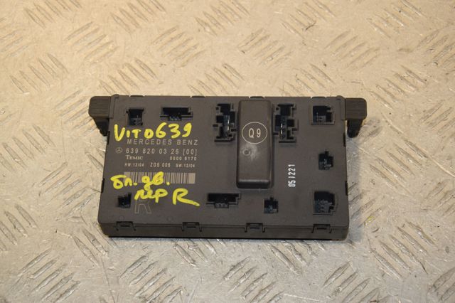 Блок комфорту передніх дверей A6398200326 MERCEDES
