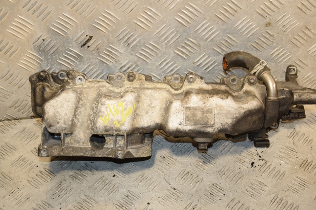 Колектор впускний A6400901537 MERCEDES