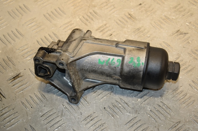 Корпус масляного фільтра A6401800710 MERCEDES