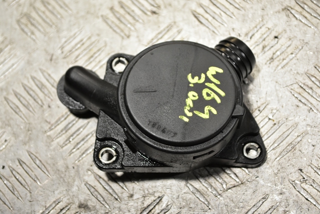 Клапан картерних газів A6420100591 MERCEDES