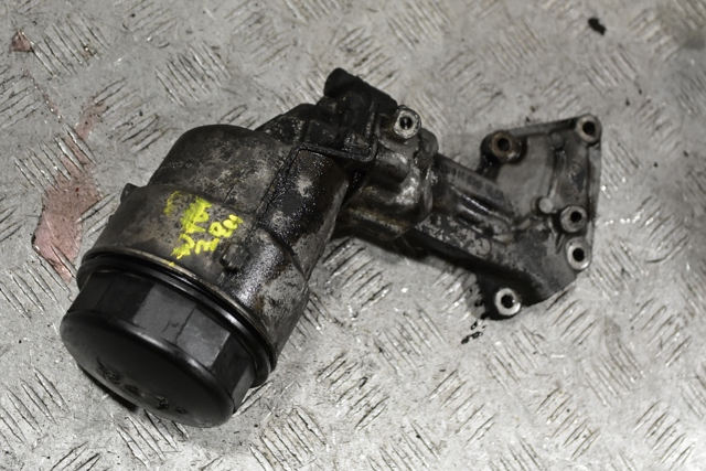 Корпус маслофільтра A6421800010 MERCEDES